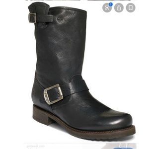 Frye Veronica short black boots EUC